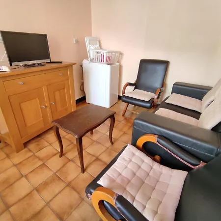 Nos Chez Julie - T3 Cureilles Apartment